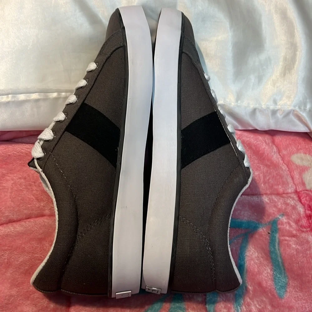 SALE 🔥🔥🔥Vintage Polo Ralph Lauren Giles Deck Shoes Gray. Size: 9.5